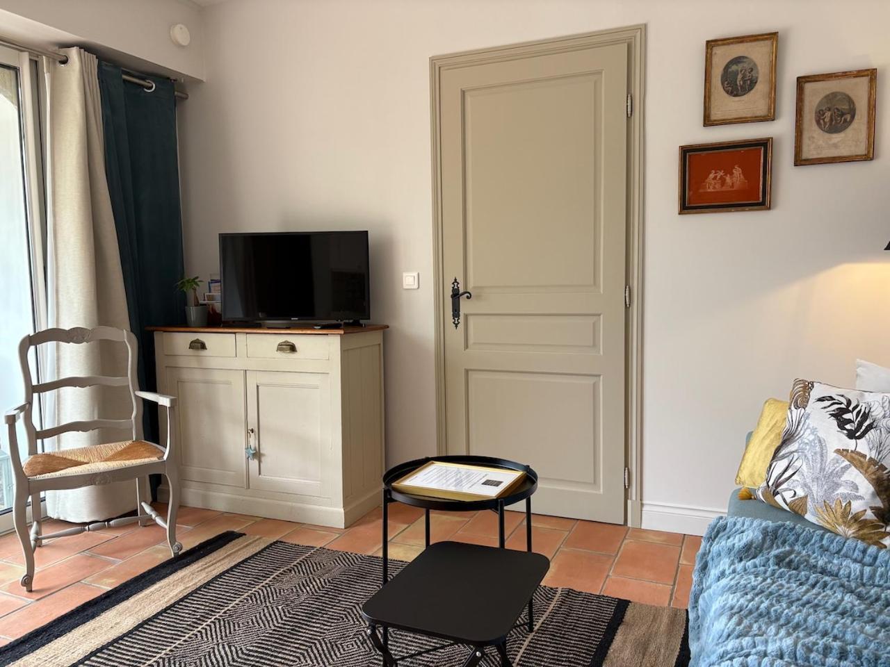 Bed and Breakfast Les Aurochs Гримо Экстерьер фото